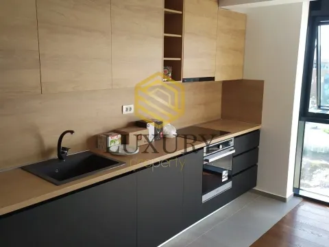 Izdavanje, poslovni prostor, 93m², Master Kvart, Podgorica - image 8