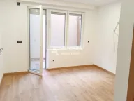 Prodaja, stan, 30m², Slavujev Venac, Zvezdara Sve Podlokacije - image 1