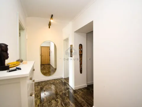 Sale, three bedroom apartment, 140m², Budva, Crna Gora - image 9