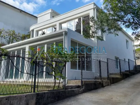 Prodaja, kuća, 224m², Sutomore, Bar - image 14