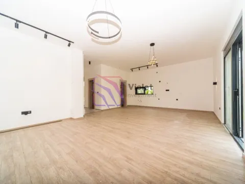 Sale, four bedroom apartment, 202m², Tološi, Podgorica - image 7