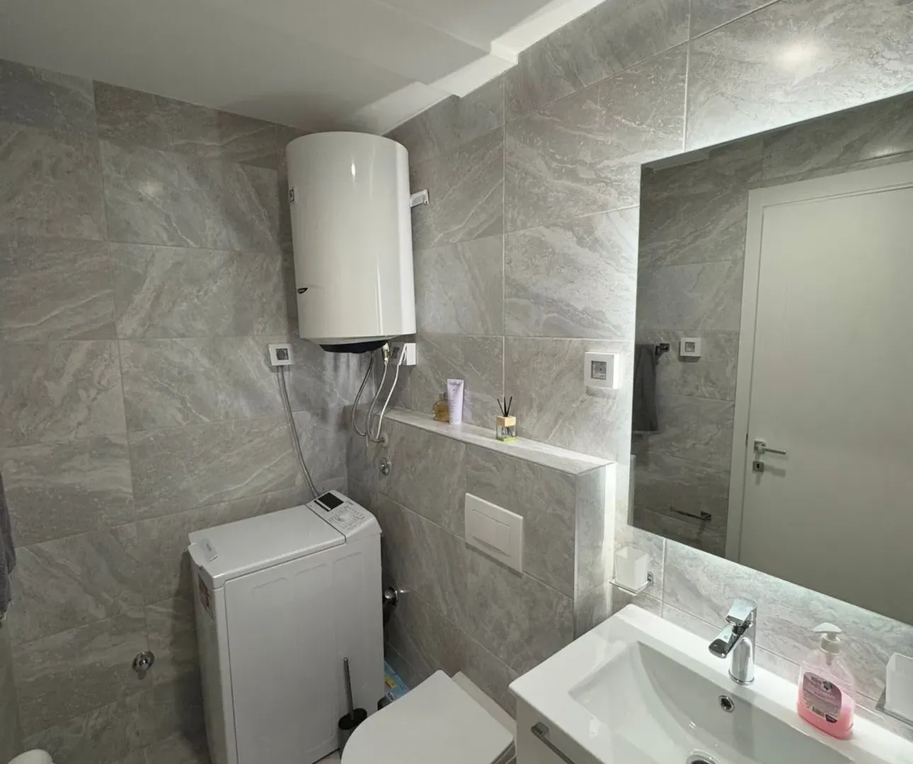 Rent, two bedroom apartment, 65m², Stari Aerodrom, Podgorica