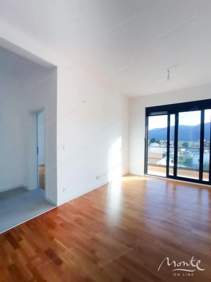 Sale, two bedroom apartment, 61m², Polje, Bar