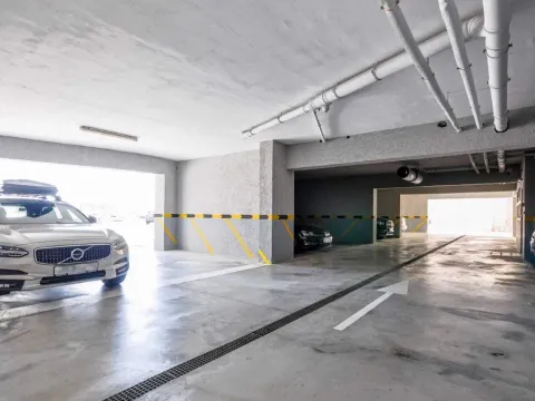 Sale, two bedroom apartment, 88m², Budva, Crna Gora - image 14