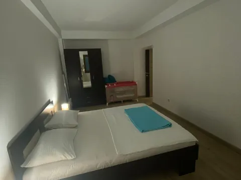 Izdavanje, dvosoban stan, 70m², Igalo, Herceg Novi - image 7