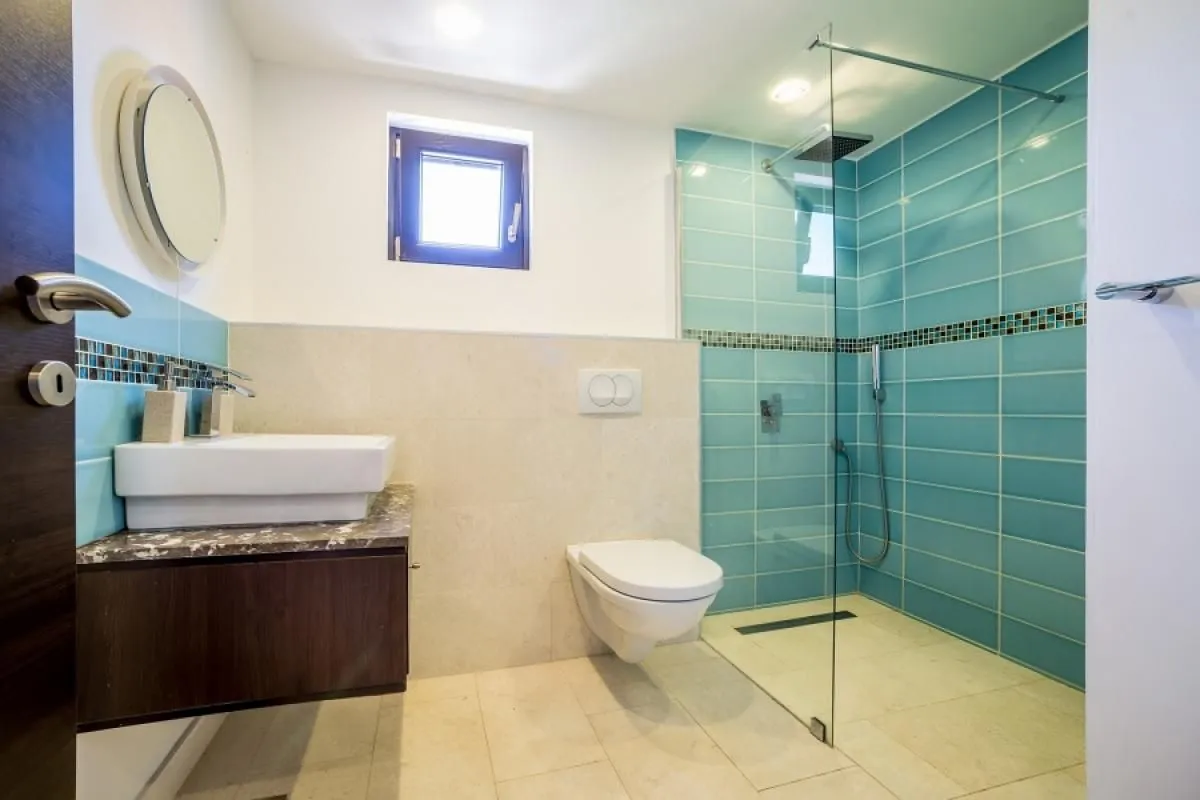 Prodaja, kuća, 240m², Žanjice, Herceg Novi