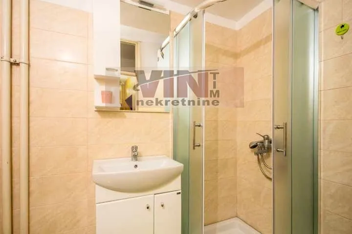 Izdavanje, dvosoban stan, 48m², Altina, Beograd