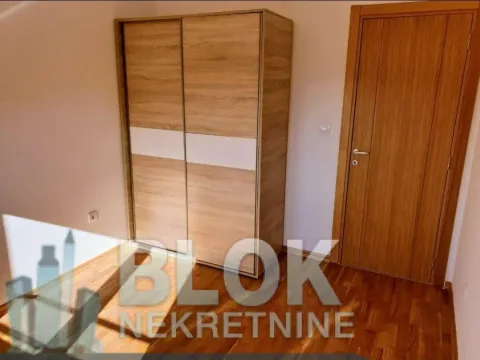 Izdavanje, dvosoban stan, 60m², Blok 6, Podgorica - image 2