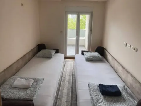 Izdavanje, jednosoban stan, 45m², Centar, Bar - image 8