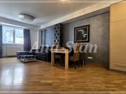 Izdavanje, trosoban stan, 89m², Savski Venac, Beograd - image 10