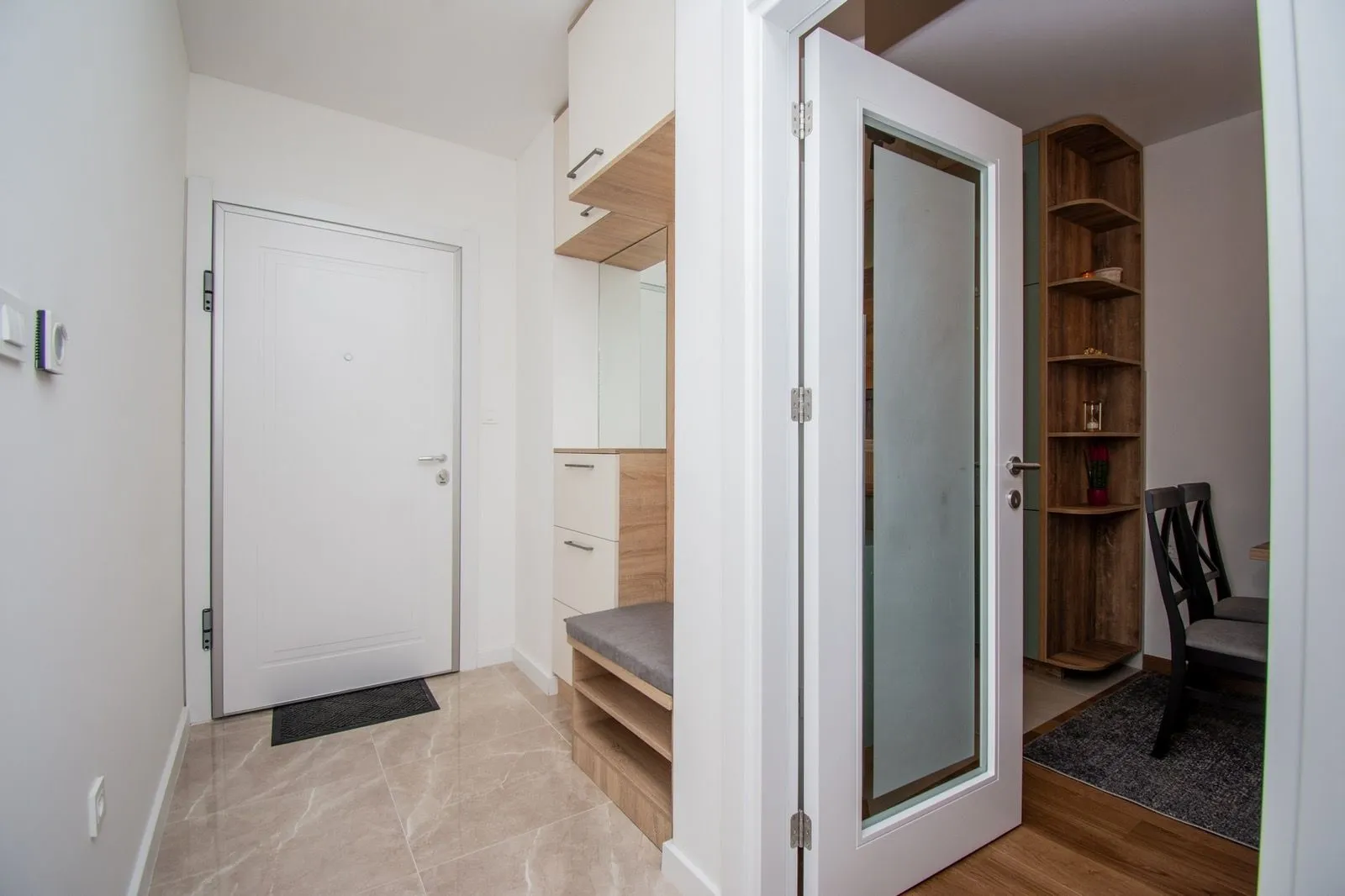 Izdavanje, stan, 50m², Tološi, Podgorica