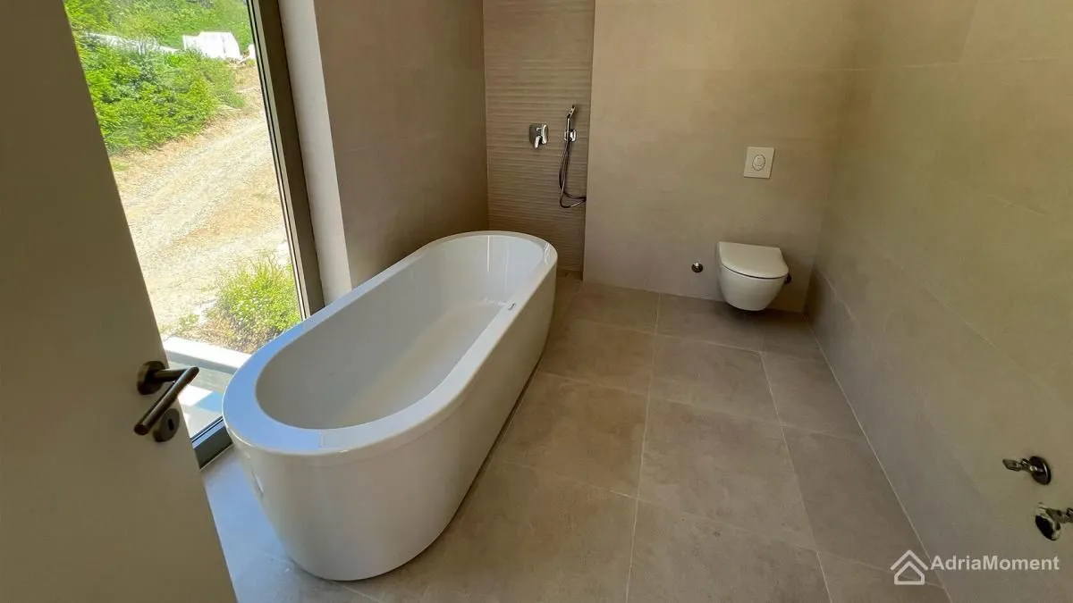 Sale, house, 236m², Donja Lastva, Tivat