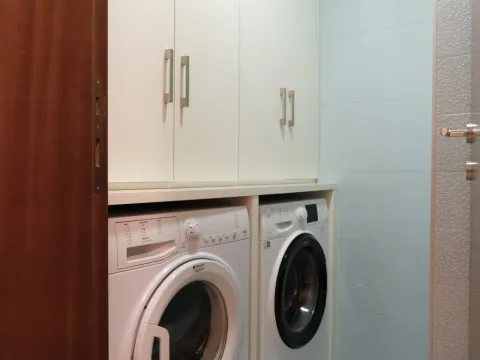 Izdavanje, četvorosoban stan, 178m², City Kvart, Podgorica - image 15