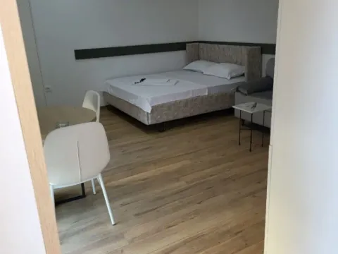 Rent, studio apartment, 30m², Gradiošnica, Tivat - image 8