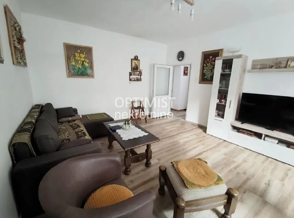 Prodaja, dvosoban stan, 65m², Lekino Brdo, Voždovac Sve Podlokacije