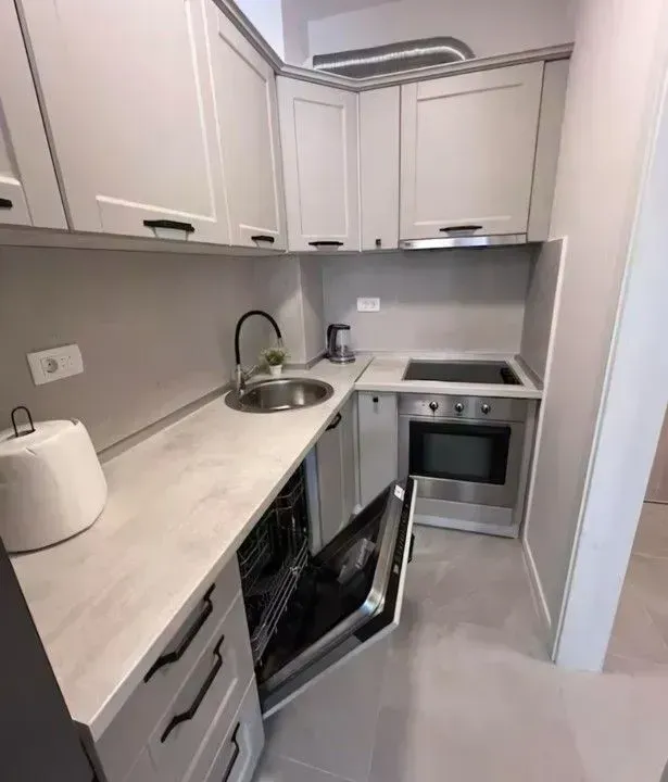 Sale, studio apartment, 34m², Central Point, Podgorica