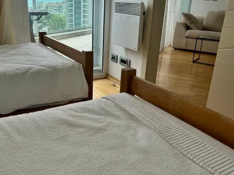 Izdavanje, dvosoban stan, 140m², Centar, Budva - image 10