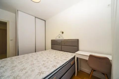 Izdavanje, jednosoban stan, 49m², Central Point, Podgorica - image 7
