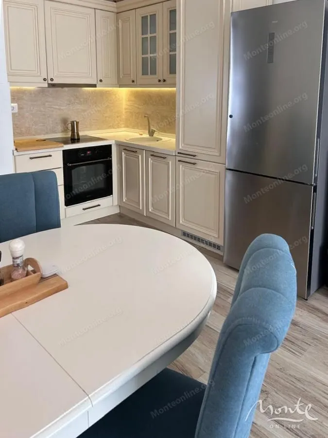 Sale, two bedroom apartment, 83m², Dobre Vode, Bar