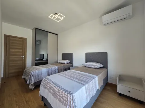 Sale, two bedroom apartment, 79m², City Kvart, Podgorica - image 9
