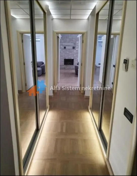 Rent, four bedroom apartment, 148m², Savski Venac, Beograd