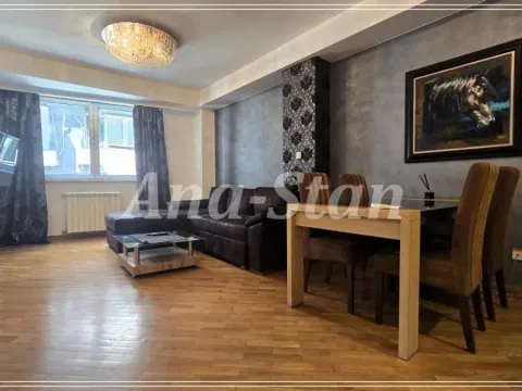 Izdavanje, trosoban stan, 89m², Savski Venac, Beograd - image 2