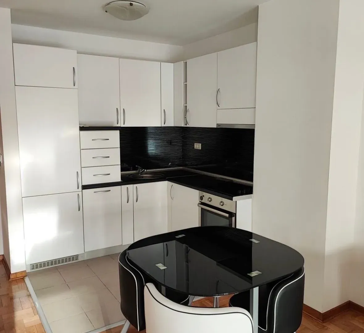 Rent, one bedroom apartment, 47m², Tološka šuma, Podgorica