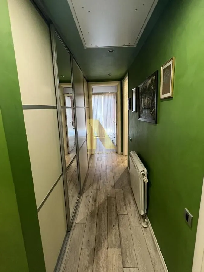 Prodaja, stan, 174m², Bulevar Oslobodjenja, Novi Sad Sve Podlokacije