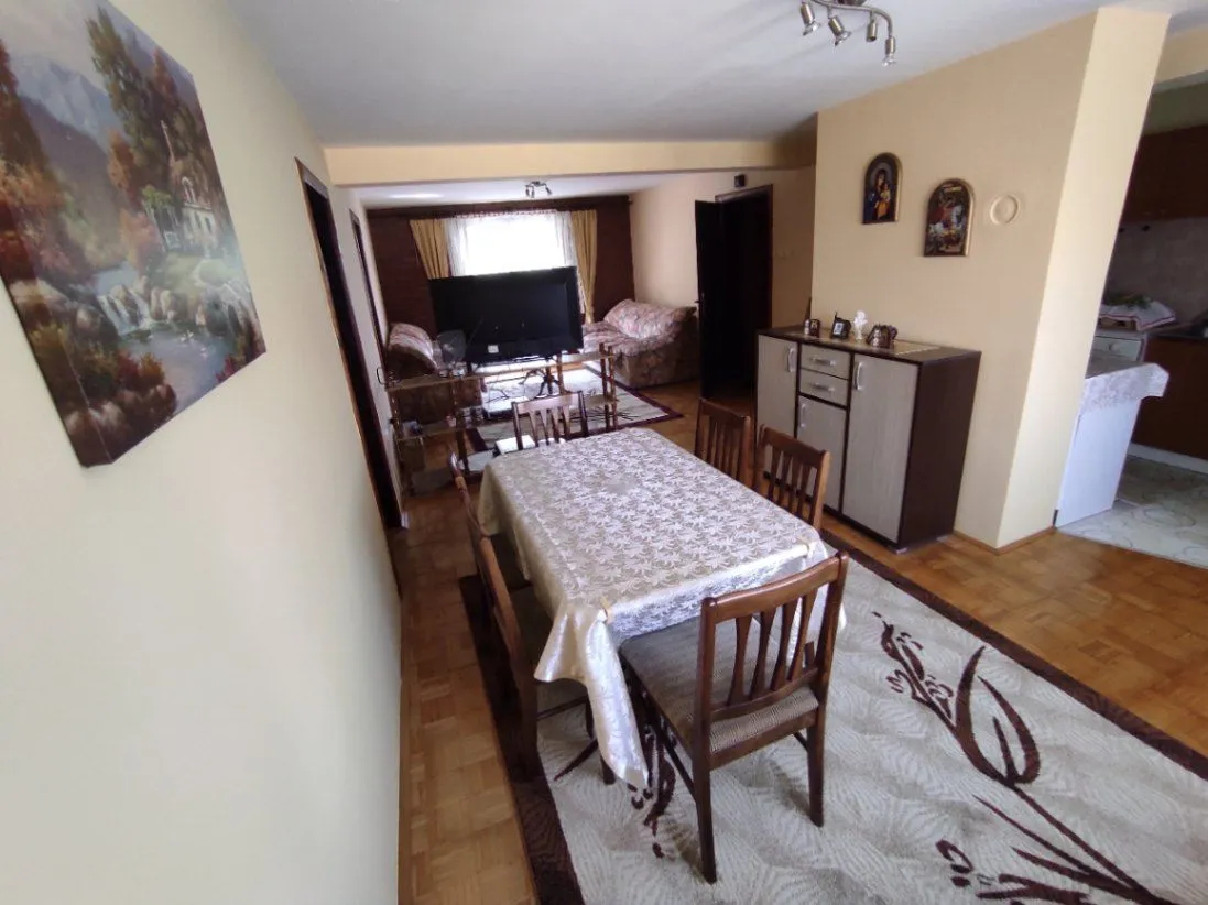 Prodaja, petosoban stan, 130m², Centar, Kraljevo