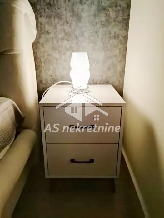 Rent, three bedroom apartment, 69m², Savski Venac, Beograd