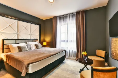 Izdavanje, jednosoban stan, 68m², Rafailovići, Budva - image 2