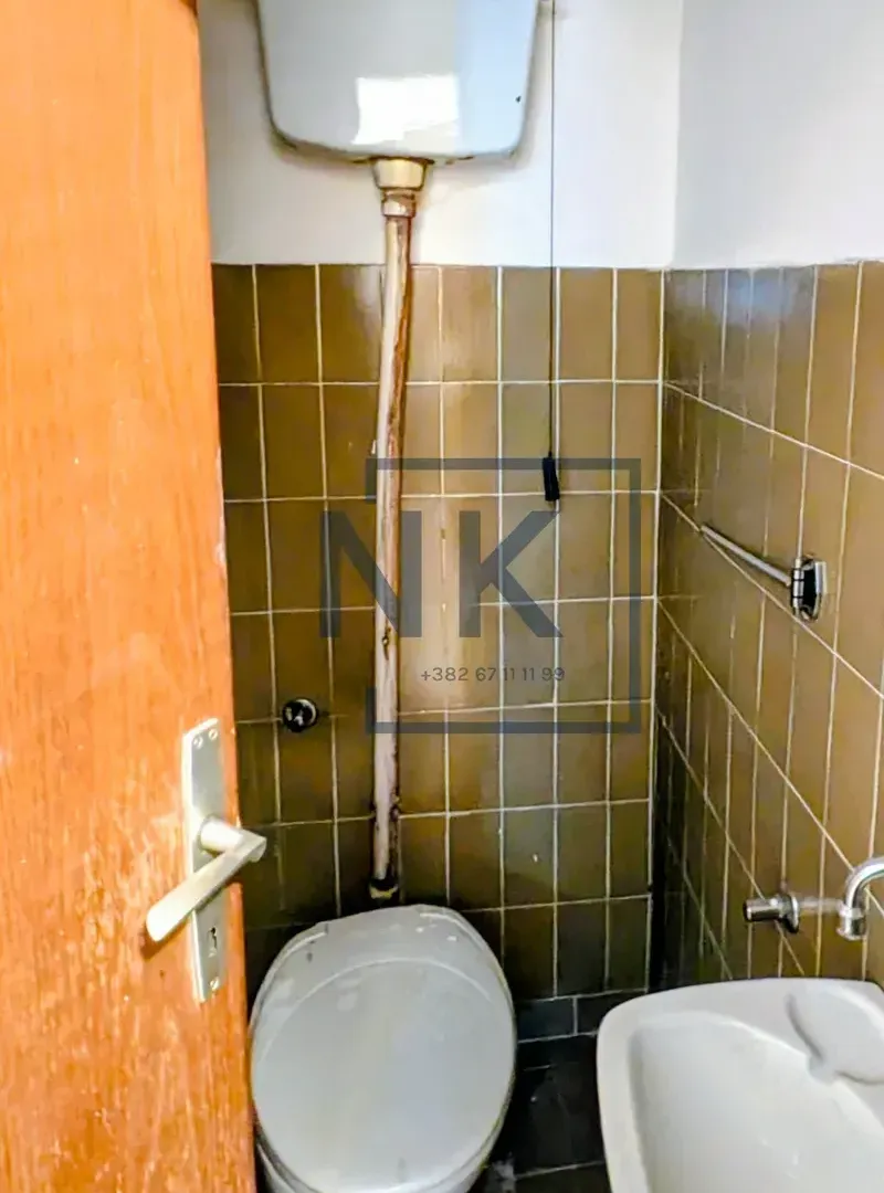 Prodaja, trosoban stan, 96m², Blok 6, Podgorica