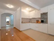 Prodaja, trosoban stan, 222m², Budva, Crna Gora - image 14