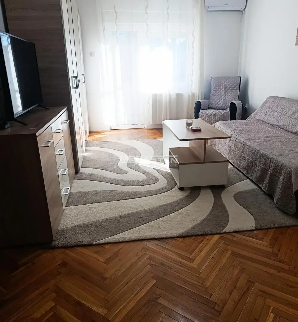 Izdavanje, jednosoban stan, 46m², Pančevo, Srbija