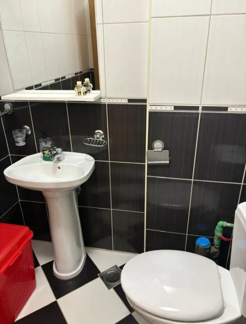 Izdavanje, dvosoban stan, 96m², Makedonsko naselje, Bar