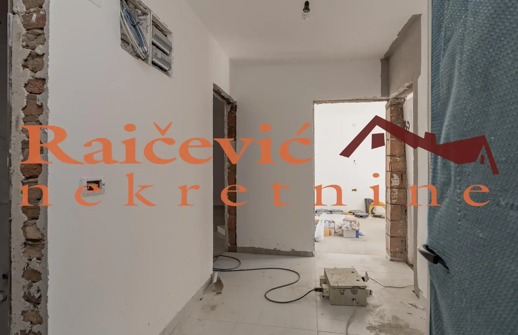 Prodaja, trosoban stan, 82m², Grocka, Beograd