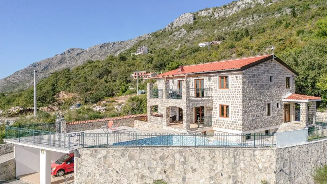 Sale, house, 388m², Petrovac, Budva