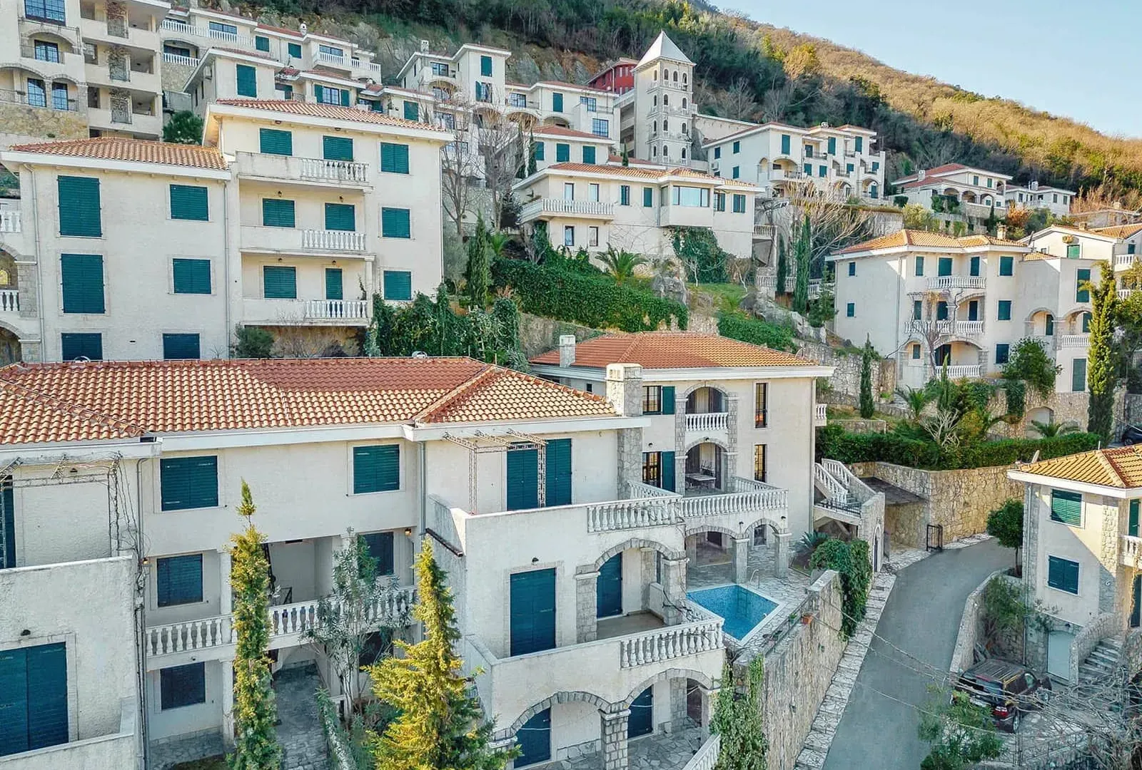 Prodaja, dvosoban stan, 92m², Kostanjica, Kotor
