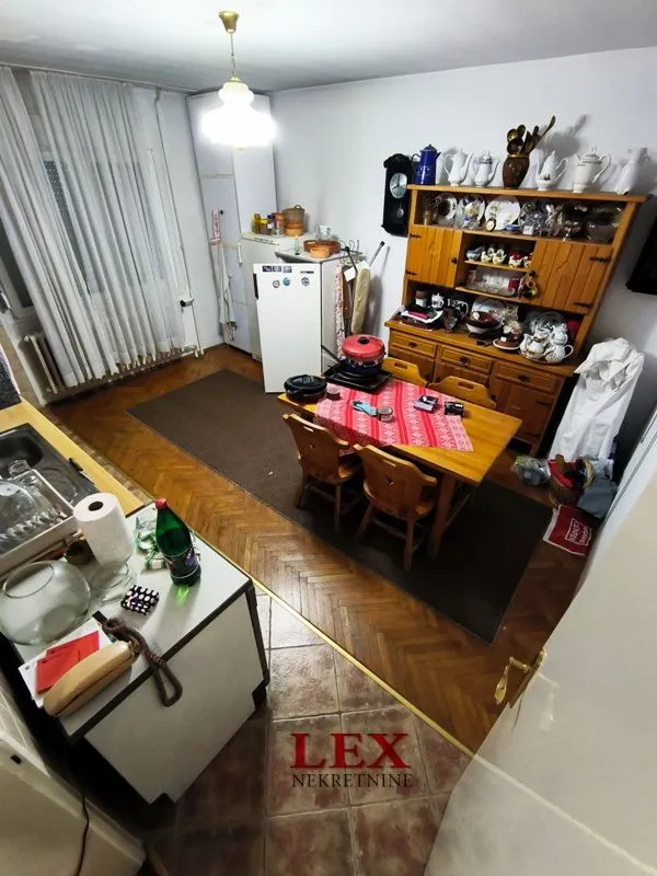 Prodaja, kuća, 195m², Zvezdarska Šuma, Zvezdara Sve Podlokacije