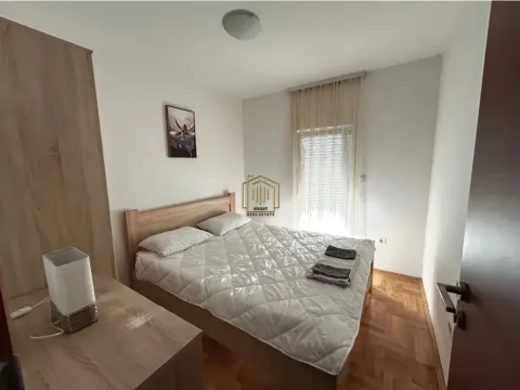 Rent, one bedroom apartment, 40m², 1 maj, Podgorica - image 4