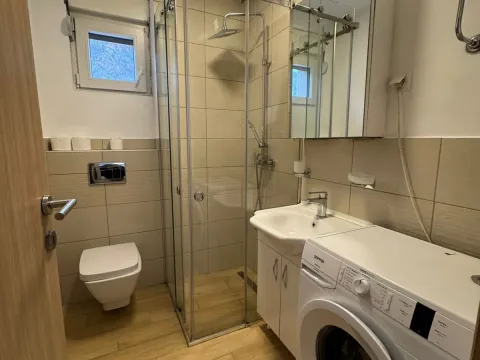 Izdavanje, jednosoban stan, 45m², Budva, Crna Gora - image 9