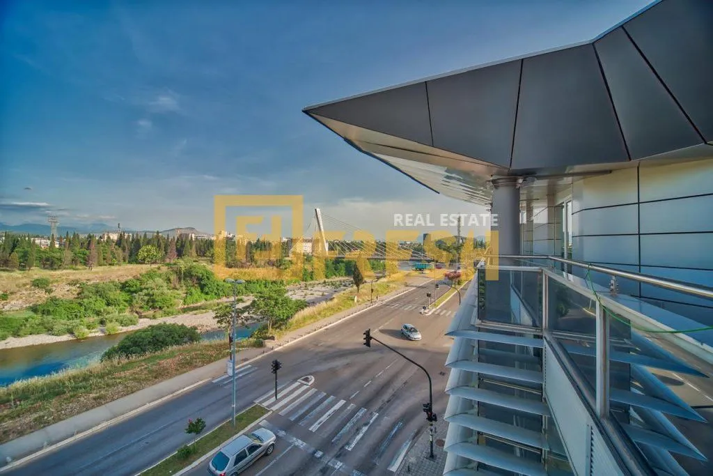 Rent, office space, 130m², Preko Morače, Podgorica