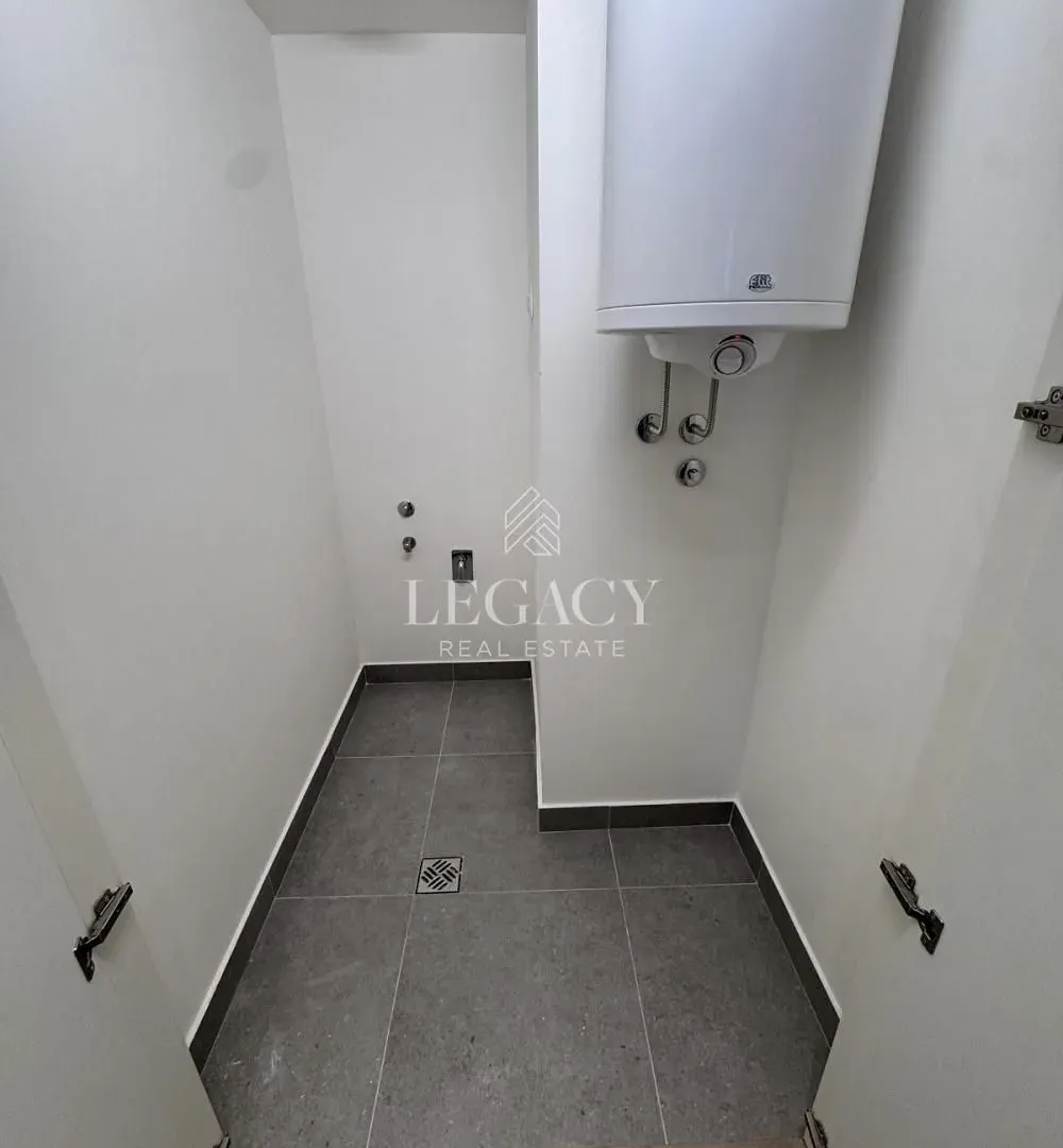 Izdavanje, dvosoban stan, 59m², Savski Venac, Beograd
