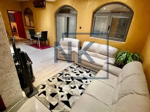 Izdavanje, jednosoban stan, 48m², Stari Aerodrom, Podgorica - image 1