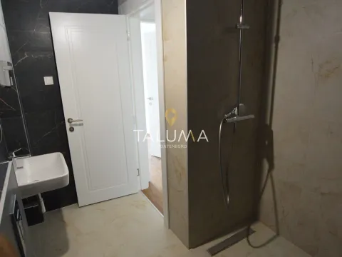 Sale, two bedroom apartment, 76m², Tološi, Podgorica - image 11