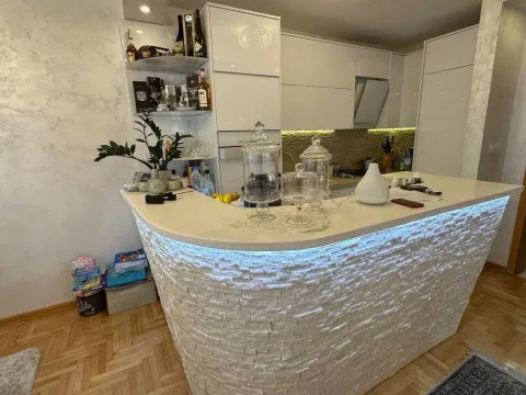 Sale, two bedroom apartment, 90m², Budva, Crna Gora - image 2