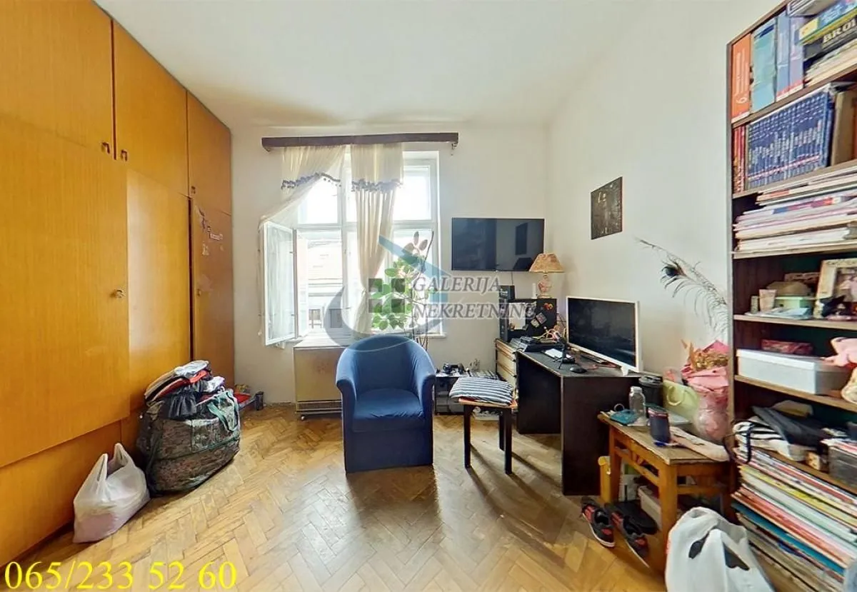 Prodaja, četvorosoban stan, 104m², Stari Grad, Beograd