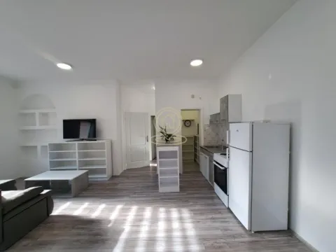 Prodaja, trosoban stan, 71m², Bulevar Oslobodjenja, Novi Sad Sve Podlokacije - image 2