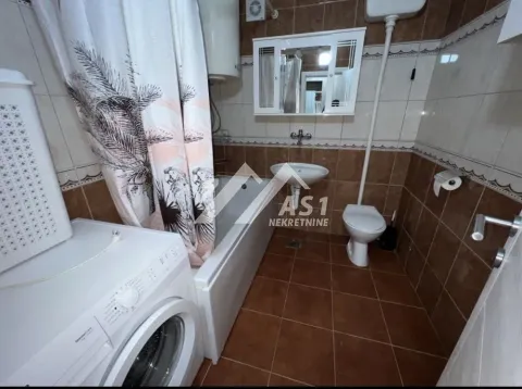 Rent, two bedroom apartment, 50m², Bulevar Oslobodjenja, Novi Sad Sve Podlokacije - image 6