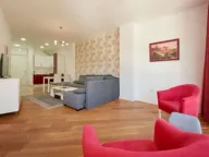 Izdavanje, jednosoban stan, 63m², Tree cane, Budva - image 6